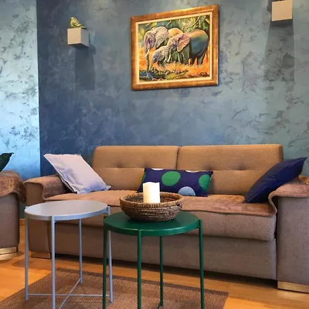 Vasilisa Kalman Apartment *